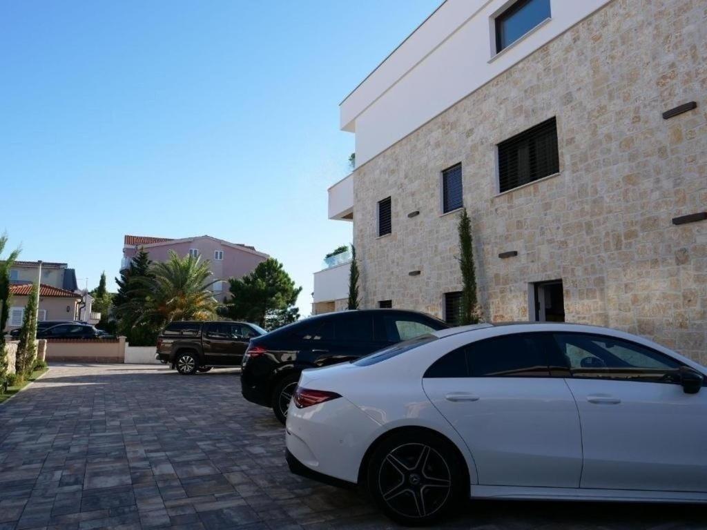 Apartments Dernaj Вир Экстерьер фото